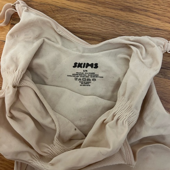 Skims Seamless Sculpt Bodysuit in Sand - Picture 5 of 5